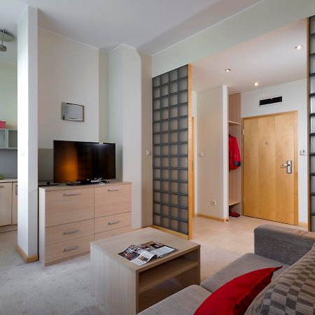 Apartamenty Media Park Варшава Экстерьер фото