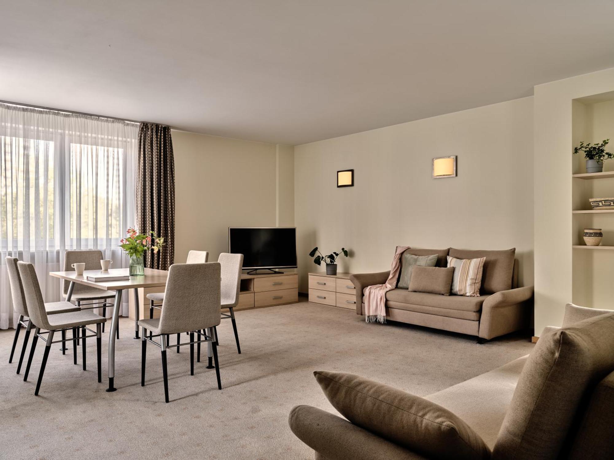 Apartamenty Media Park Варшава Экстерьер фото