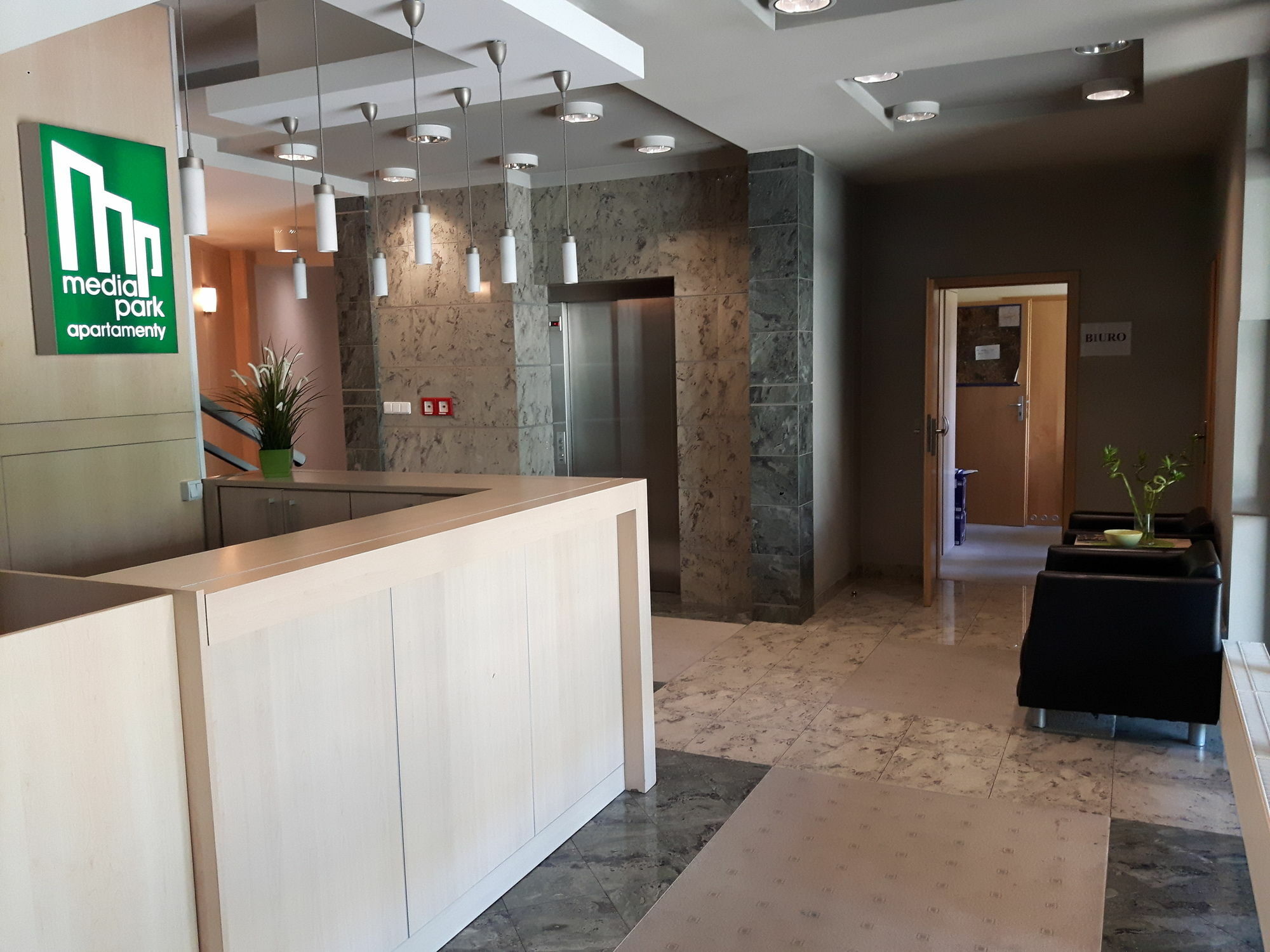 Apartamenty Media Park Варшава Экстерьер фото